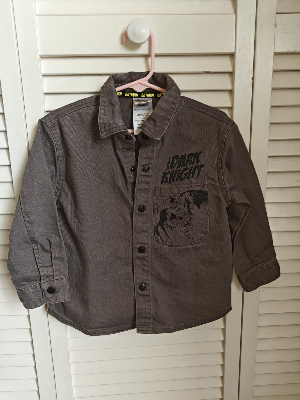 Batman Gray 'The Dark Knight' Button-Front Shirt Toddler Size 3T